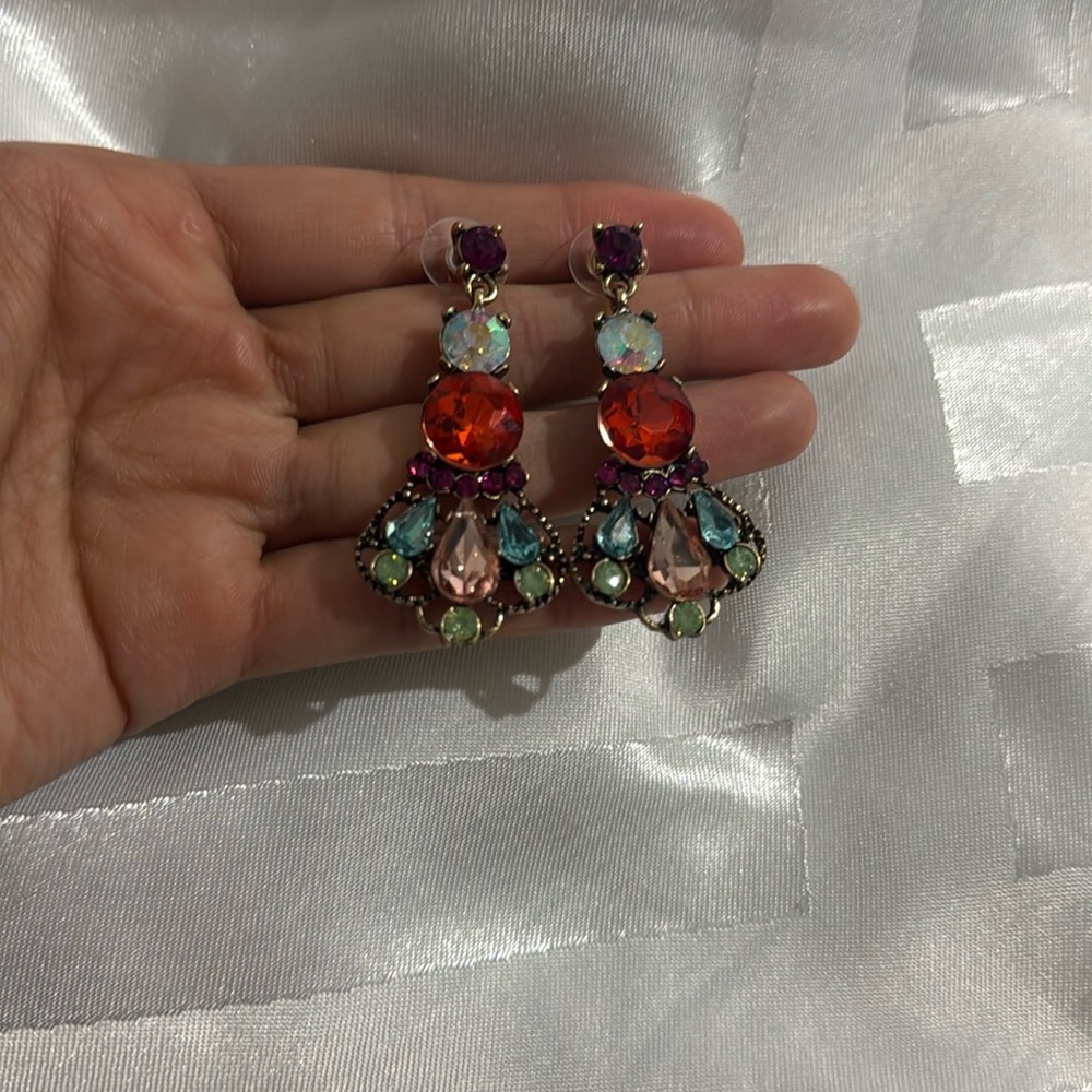 Elegant Multicolor Drop Earrings - Picture 10 of 16